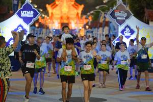 BIB: 285, 292, 031
                            <button type="button" onclick="openModal(22466862)" class="btn btn-primary btn-sm float-right btn-popup" data-toggle="modal" data-target=".modal-high-quality">
                        <i class="fas fa-shopping-cart"></i> Add to Cart
                    </button>
                                            <button type="button" onclick="isThisMe(22466862, true)" class="btn btn-success btn-sm float-right btn-popup btn-isme hidden" data-toggle="tooltip" data-placement="bottom" title="นี่คือรูปของคุณใช่ไหม คลิกที่นี่เพื่อเอาเข้าอัลบั้ม">
                        <i class="fas fa-plus"></i> Add to album
                    </button>
                    <button type="button" onclick="isThisMe(22466862, false)" class="btn btn-warning btn-sm float-right btn-popup btn-isnotme hidden">
                        <i class="fas fa-ban"></i> Remove from album
                    </button>